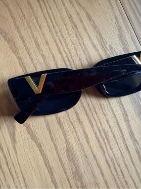 Black Rectangular Sunglasses with Gold V Accent